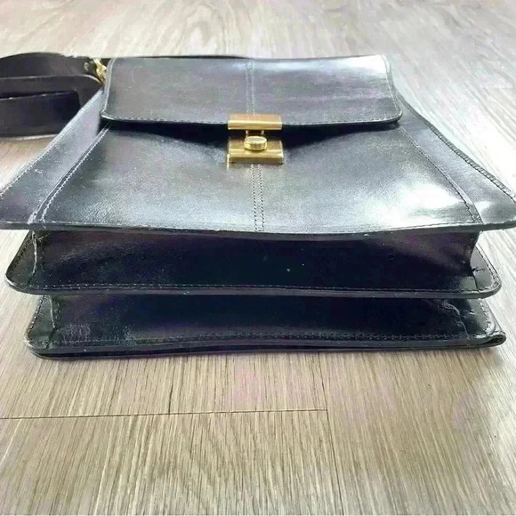 NUOVO  CAPICA BLVK LEATHER MESSENGER CROSSBODY BAG - Picture 5 of 16